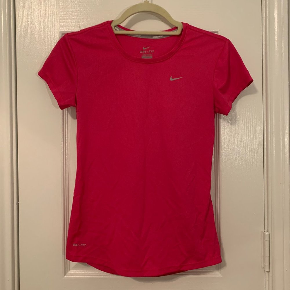Short sleeve Nike Dri-Fit exercise top